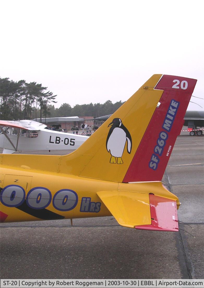 ST-20, SIAI-Marchetti SF-260MB C/N 10-20, Special colors.250.000 Hrs SF 260 MIKE.