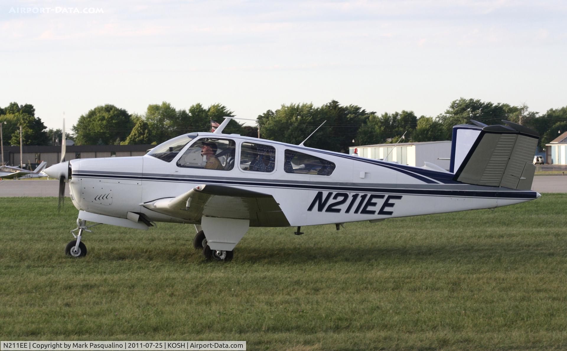 N211EE, 1968 Beech V35A Bonanza C/N D-8888, Beech V35B
