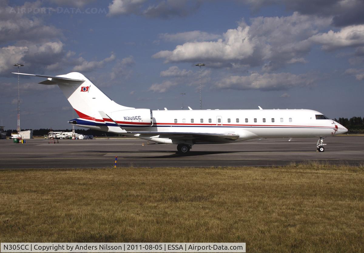 N305CC, 1999 Bombardier BD-700-1A10 Global Express C/N 9027, Parked at ramp M.