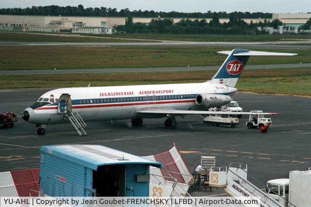 YU-AHL, 1970 Douglas DC-9-32 C/N 47425, departure to Rijeka
