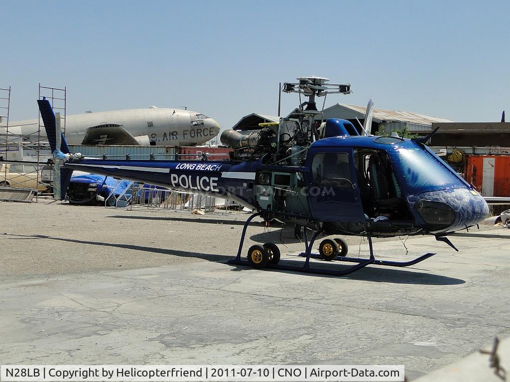 N28LB, 2003 Eurocopter AS-350B-2 Ecureuil Ecureuil C/N 3757, Being painted and no numbers showing at this time. First seen when it was still in LASD colors