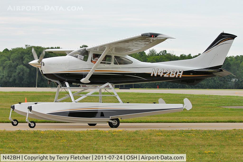 N42BH, Cessna 182R Skylane C/N 18268199, Cessna 182R, c/n: 18268199 at 2011 Oshkosh