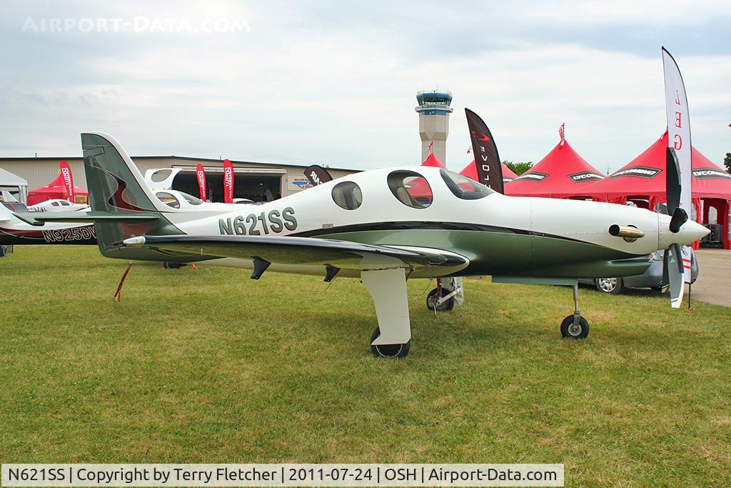 N621SS, 2011 Lancair Evolution C/N EVO-017, Saldana Scott LANCAIR EVOLUTION, c/n: EVO-017 on Static Display at 2011 Oshkosh