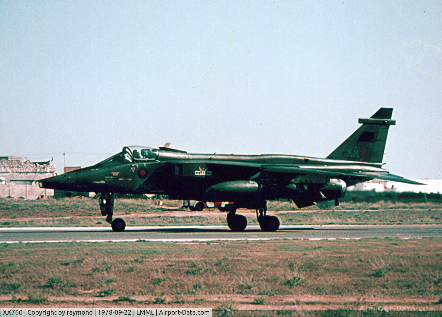 XX760, 1975 Sepecat Jaguar GR.1 C/N S.57, Jaguar XX760-AA 14Sqd RAF