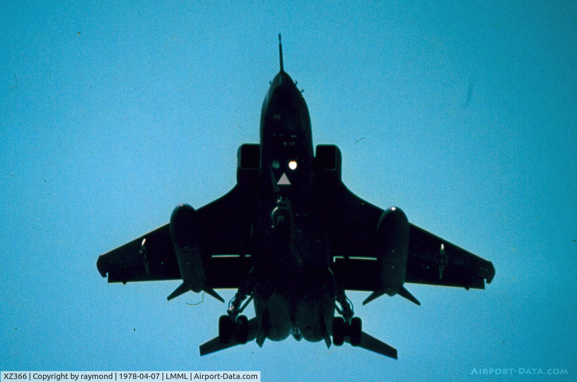 XZ366, 1976 Sepecat Jaguar GR.1A C/N S.133, Jaguar GR1 XZ366/H 2Sqd RAF