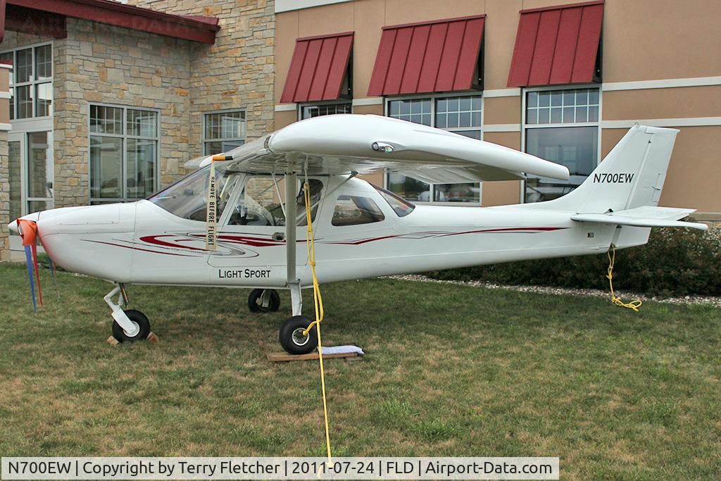 N700EW, 2007 Eagle Aircraft Co Llc EA-100 C/N 1001, 2007 Eagle Aircraft Co Llc EA-100, c/n: 1001 at Fond du Lac
