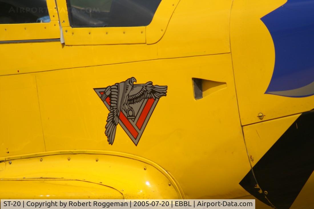 ST-20, SIAI-Marchetti SF-260MB C/N 10-20, Special colors.250.000 Hrs SF 260 MIKE.