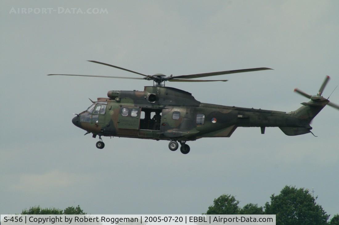 S-456, Eurocopter AS-532U2 Cougar C/N 2456, K.Lu.