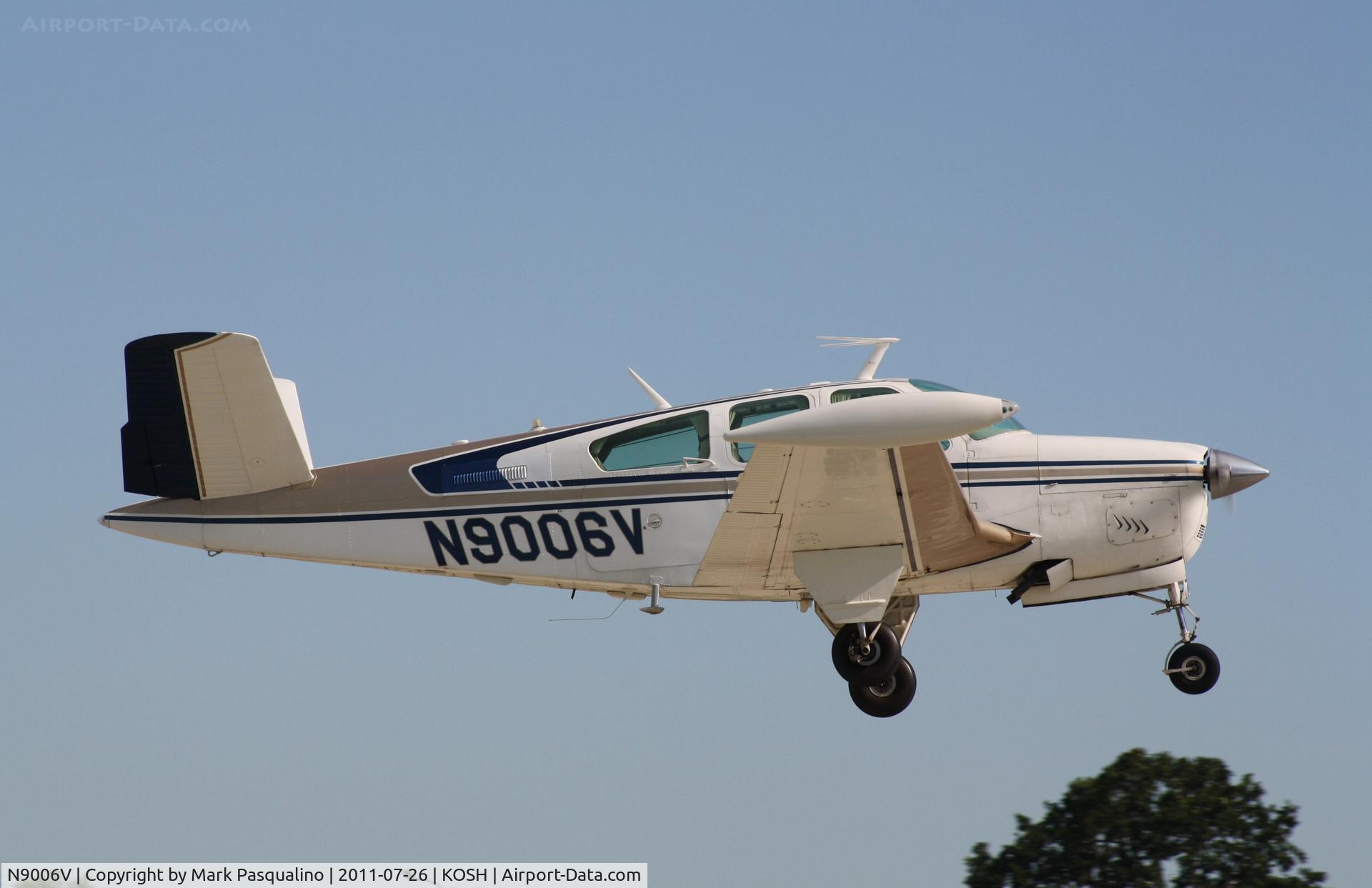 N9006V, 1969 Beech V35B Bonanza C/N D-9069, Beech V35B