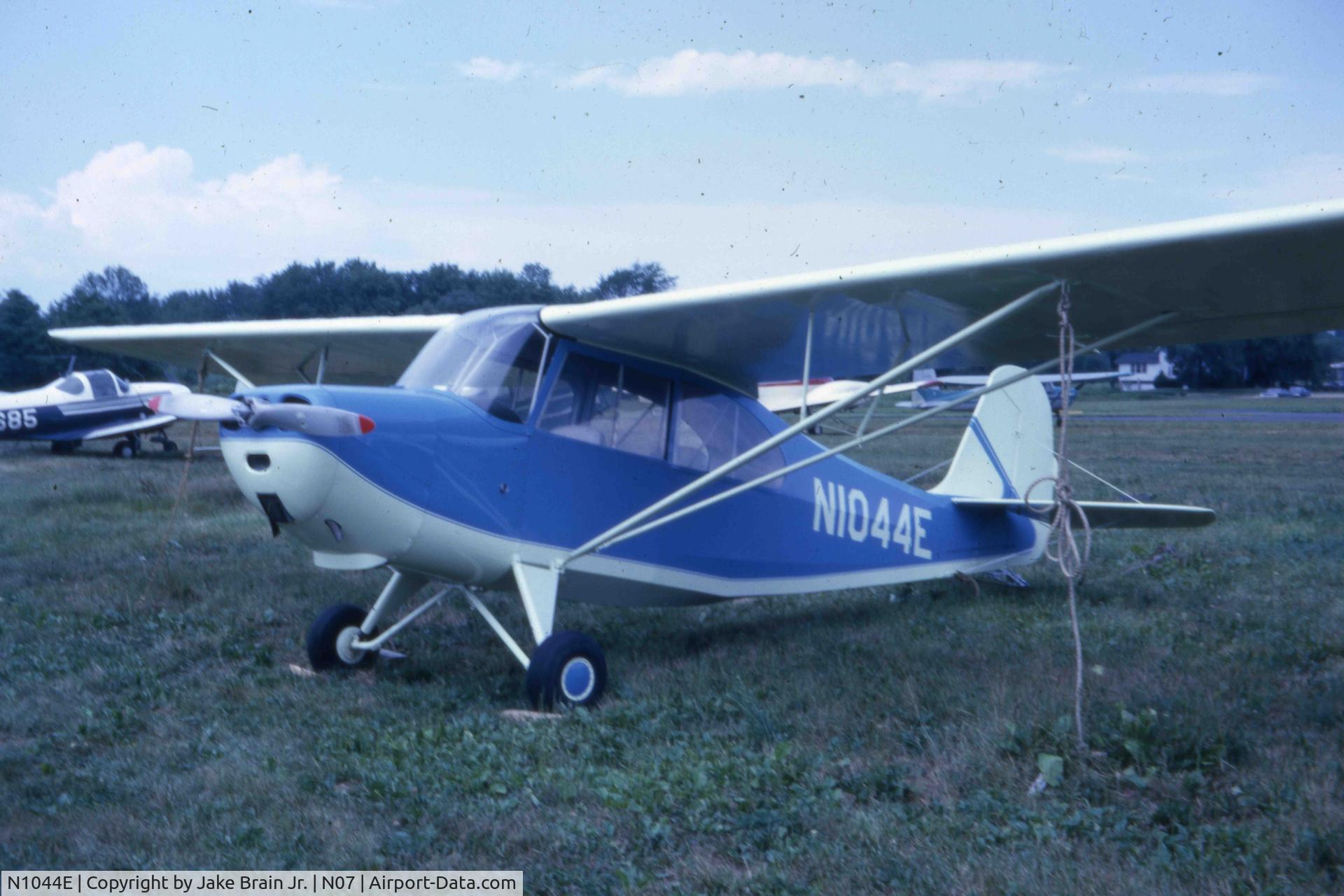 N1044E, 1946 Aeronca 7AC Champion C/N 7AC-4595, Photograph taking in 1961