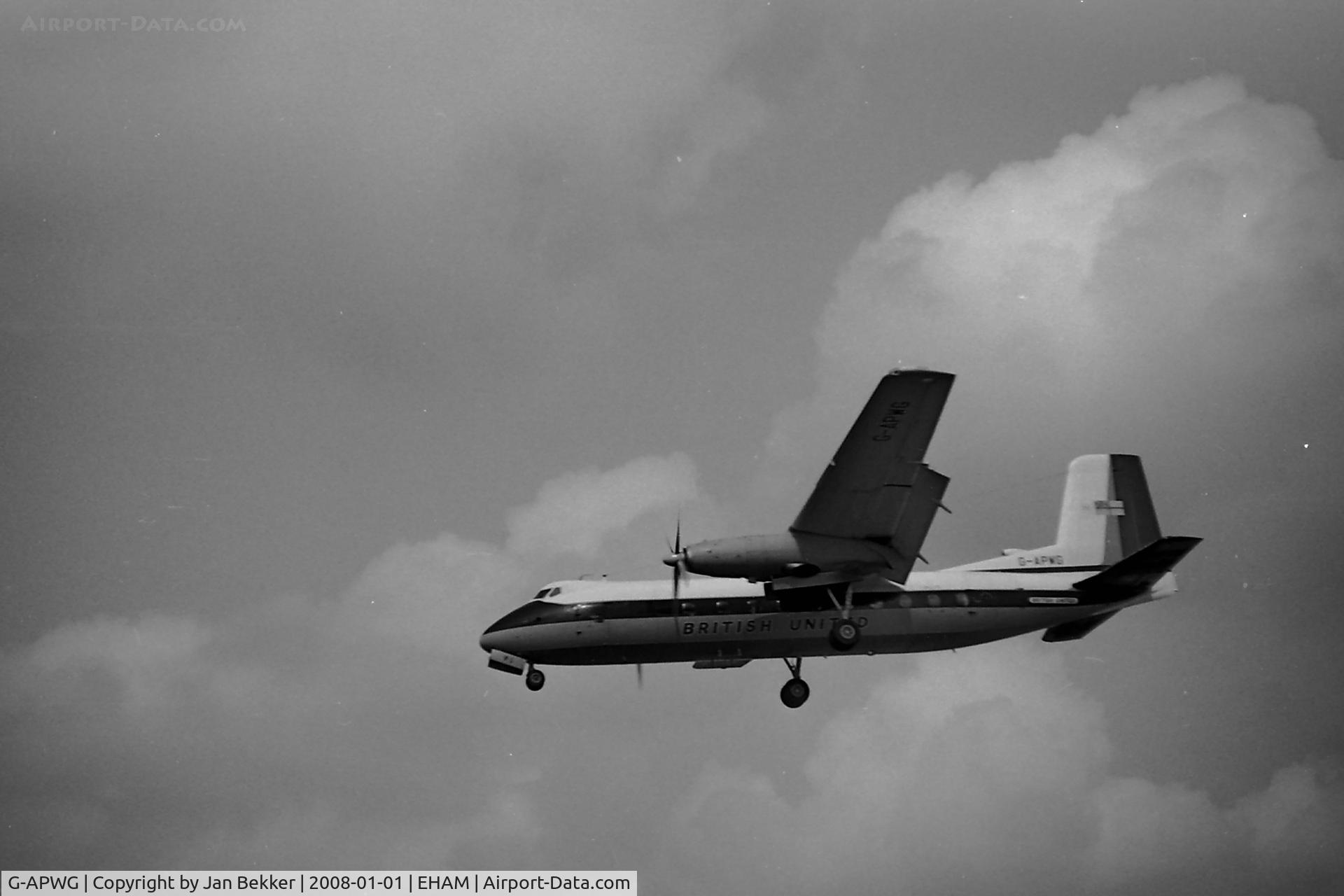 G-APWG, 1962 Handley Page HPR-7 Herald 201 C/N 155, Just before landing on the 