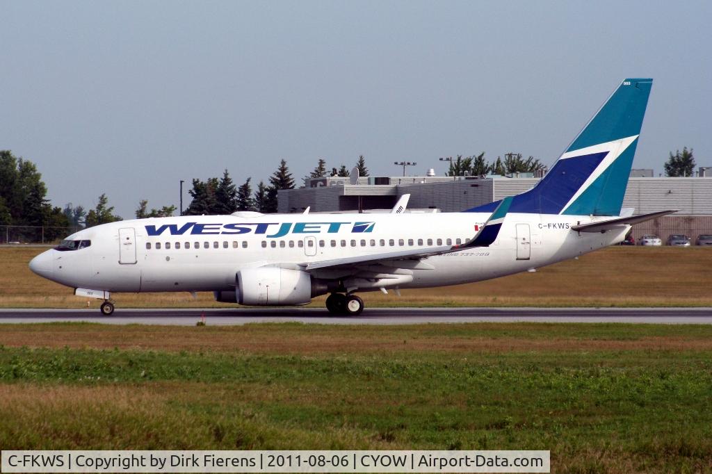 C-FKWS, 2001 Boeing 737-76N C/N 30134, Departing rwy 25 south in the early morning.