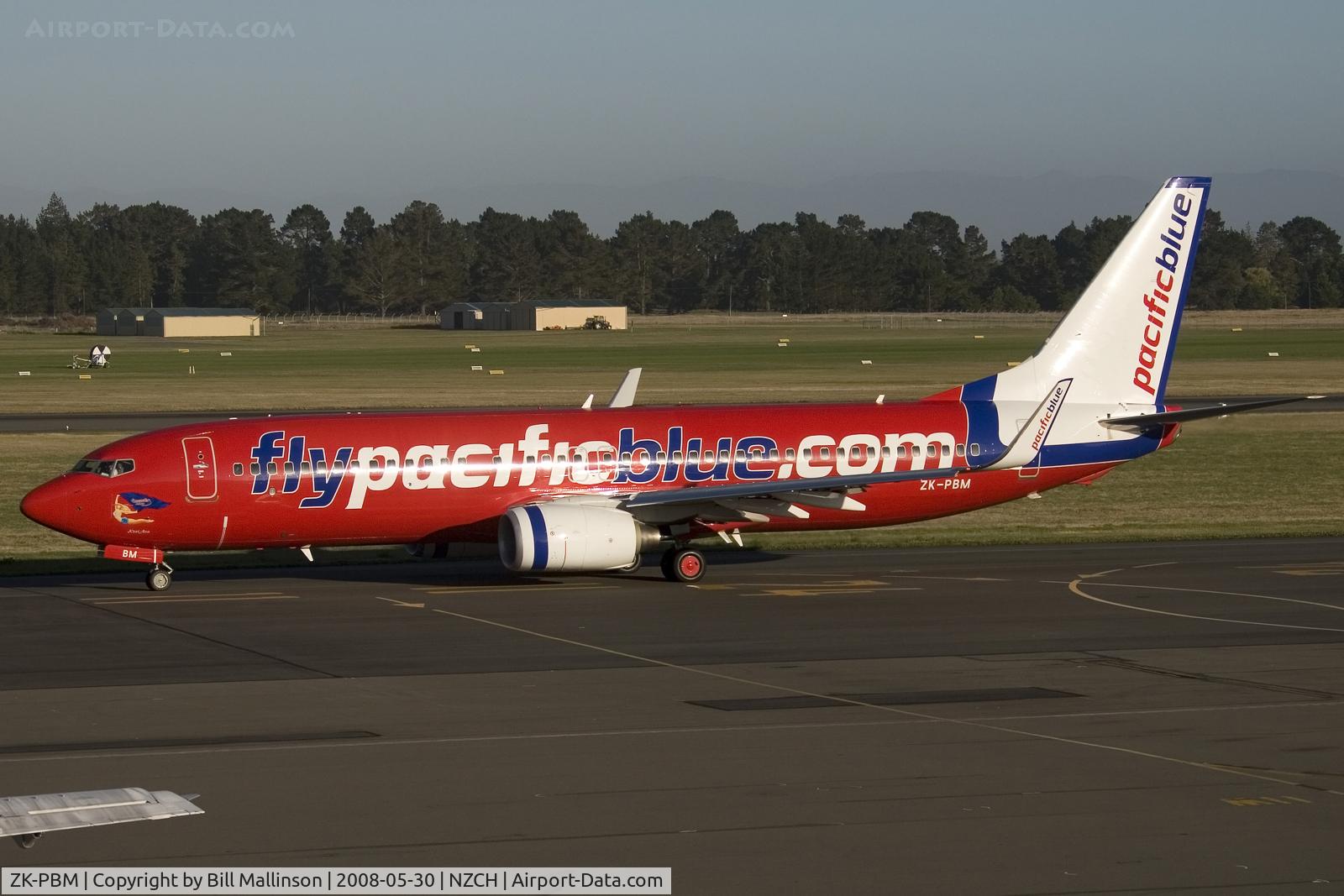 ZK-PBM, 2008 Boeing 737-8FE C/N 36601, taxi to gate 3