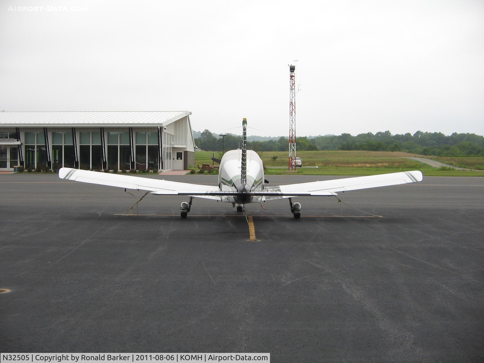 N32505, 1974 Piper PA-28-180 C/N 28-7505065, Orange