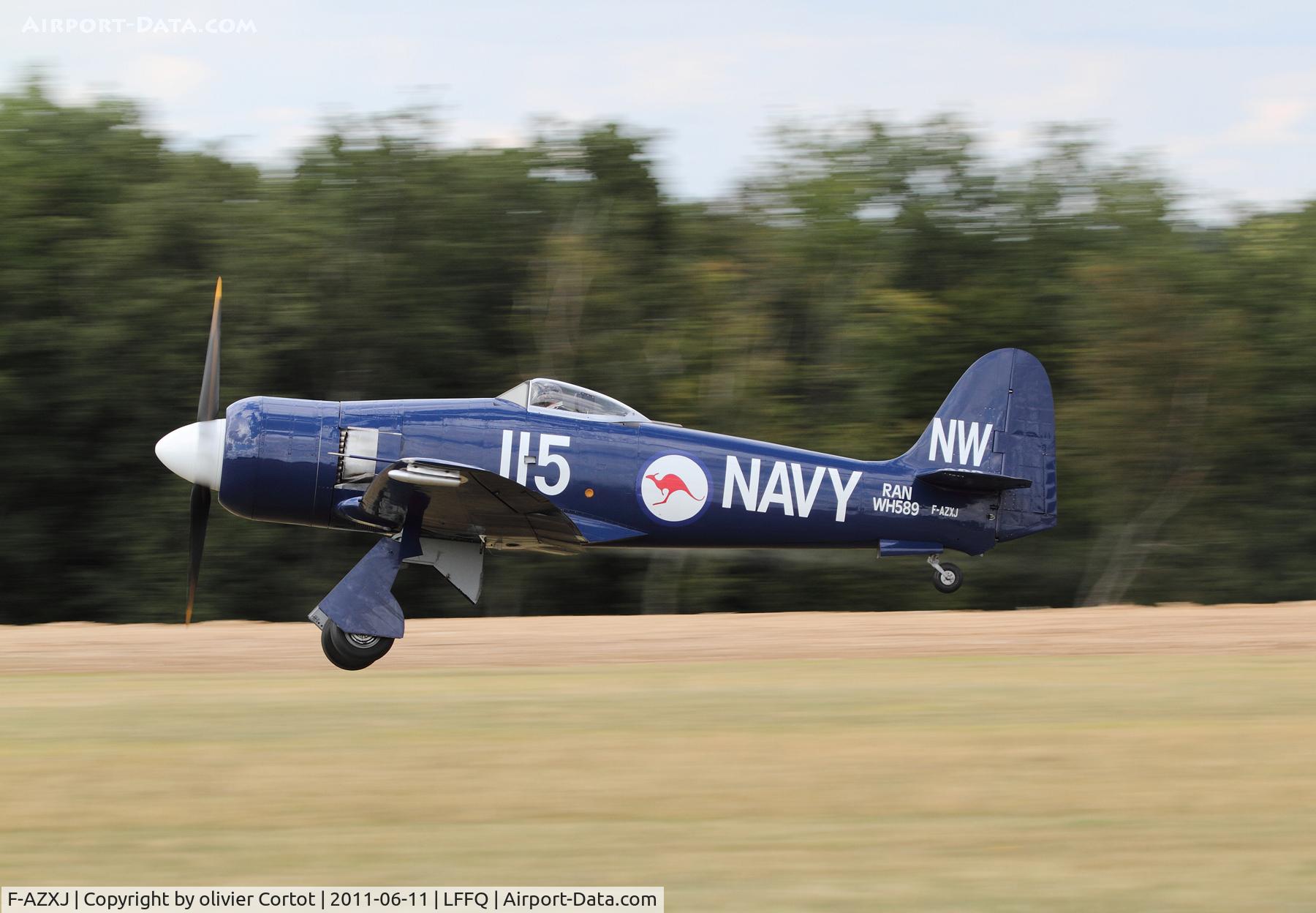 F-AZXJ, 1949 Hawker Sea Fury FB.11 C/N 37733, profil view, Ferté alais airshow