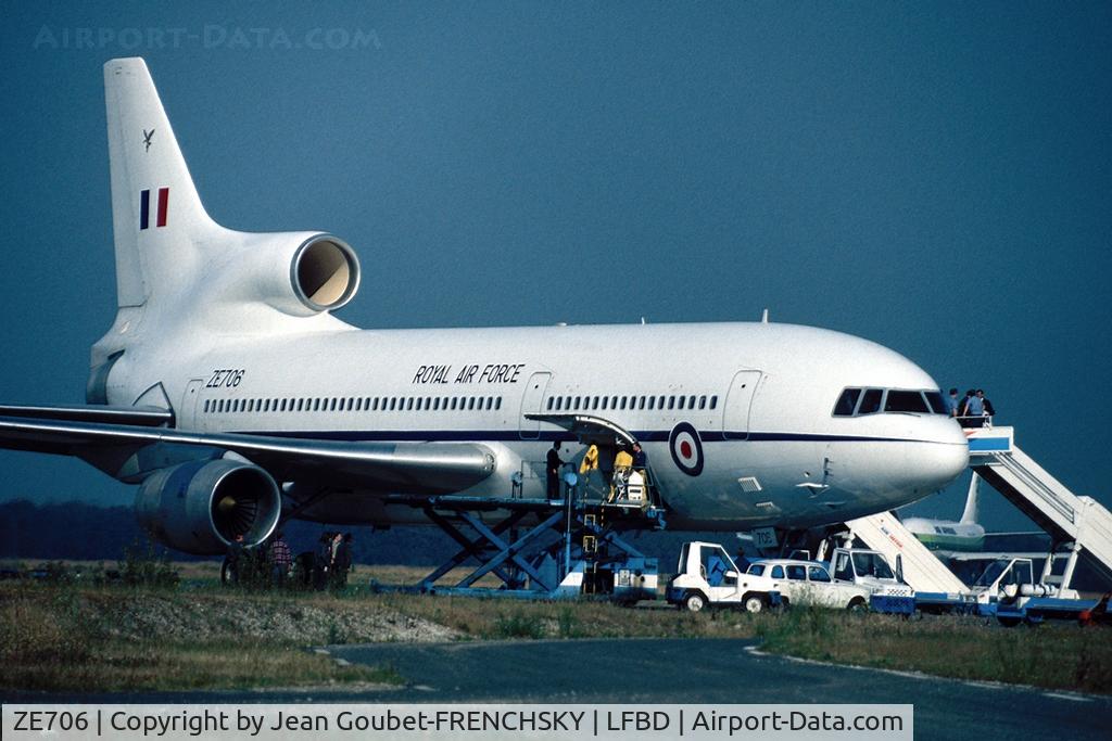 ZE706, Lockheed L-1011-385-3 TriStar C2 (500) C/N 193Y-1177, parking fret