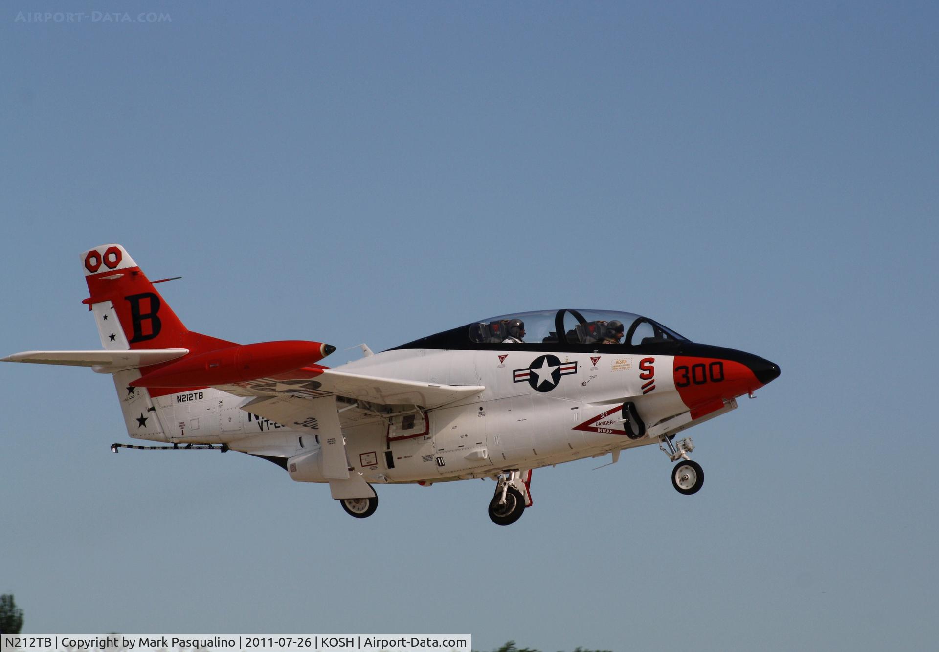 N212TB, 1968 Rockwell T-2B Buckeye C/N 310-21, Rockwell T-2B
