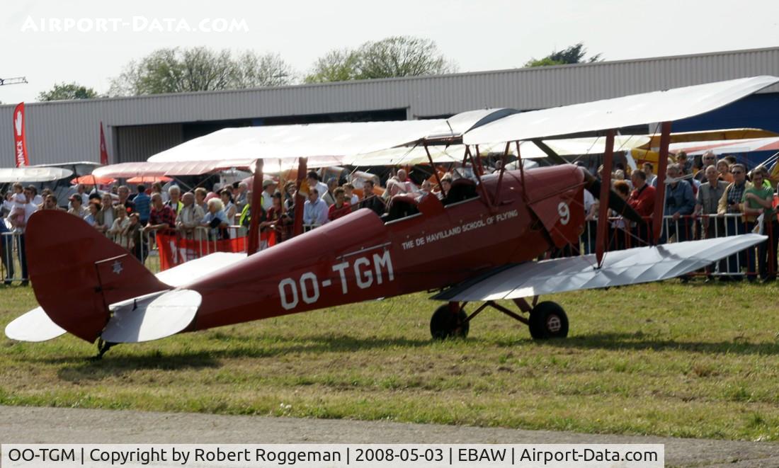 OO-TGM, 1935 De Havilland DH-82A Tiger Moth II C/N 3318, Fly in.THE DE HAVILLAND SCHOOL OF FLYING n°9.Now PH-VMS.