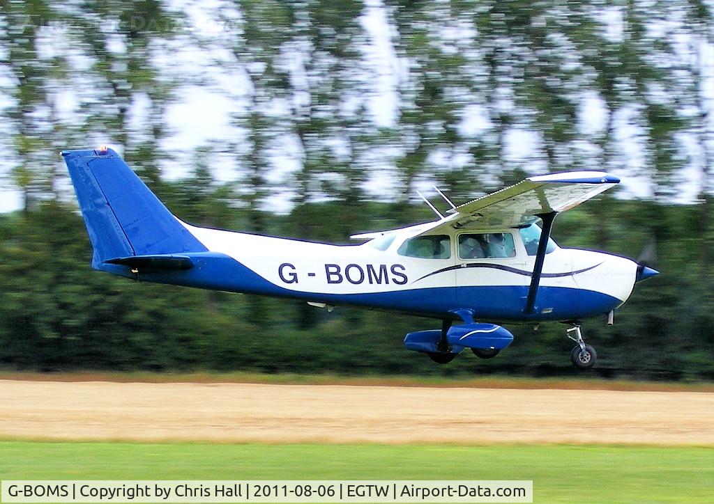 G-BOMS, 1978 Cessna 172N C/N 172-69448, visitor to the Luscombe fly-in at Oaksey Park