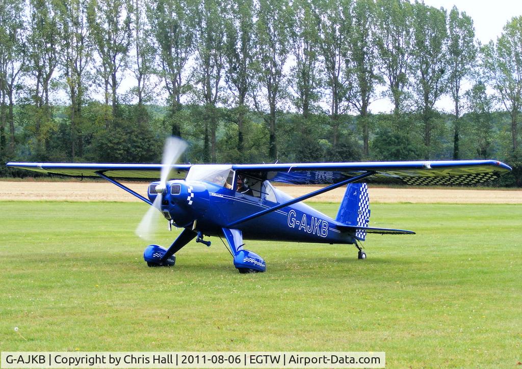 G-AJKB, 1946 Luscombe 8E Silvaire C/N 3058, at the Luscombe fly-in at Oaksey Park