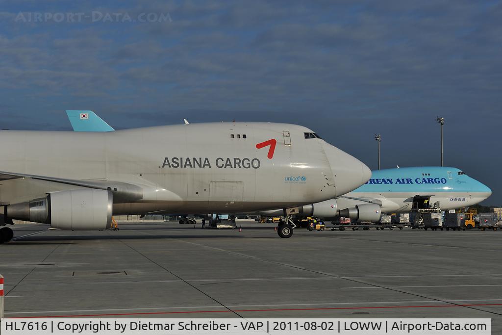 HL7616, 2004 Boeing 747-446F (SCD) C/N 33748, Asiana Airlines Boeing 747-400