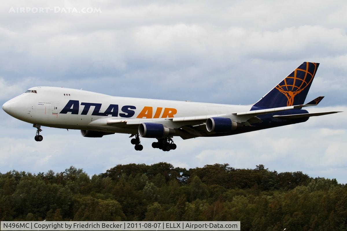N496MC, 1999 Boeing 747-47UF C/N 29257, on final RW24
