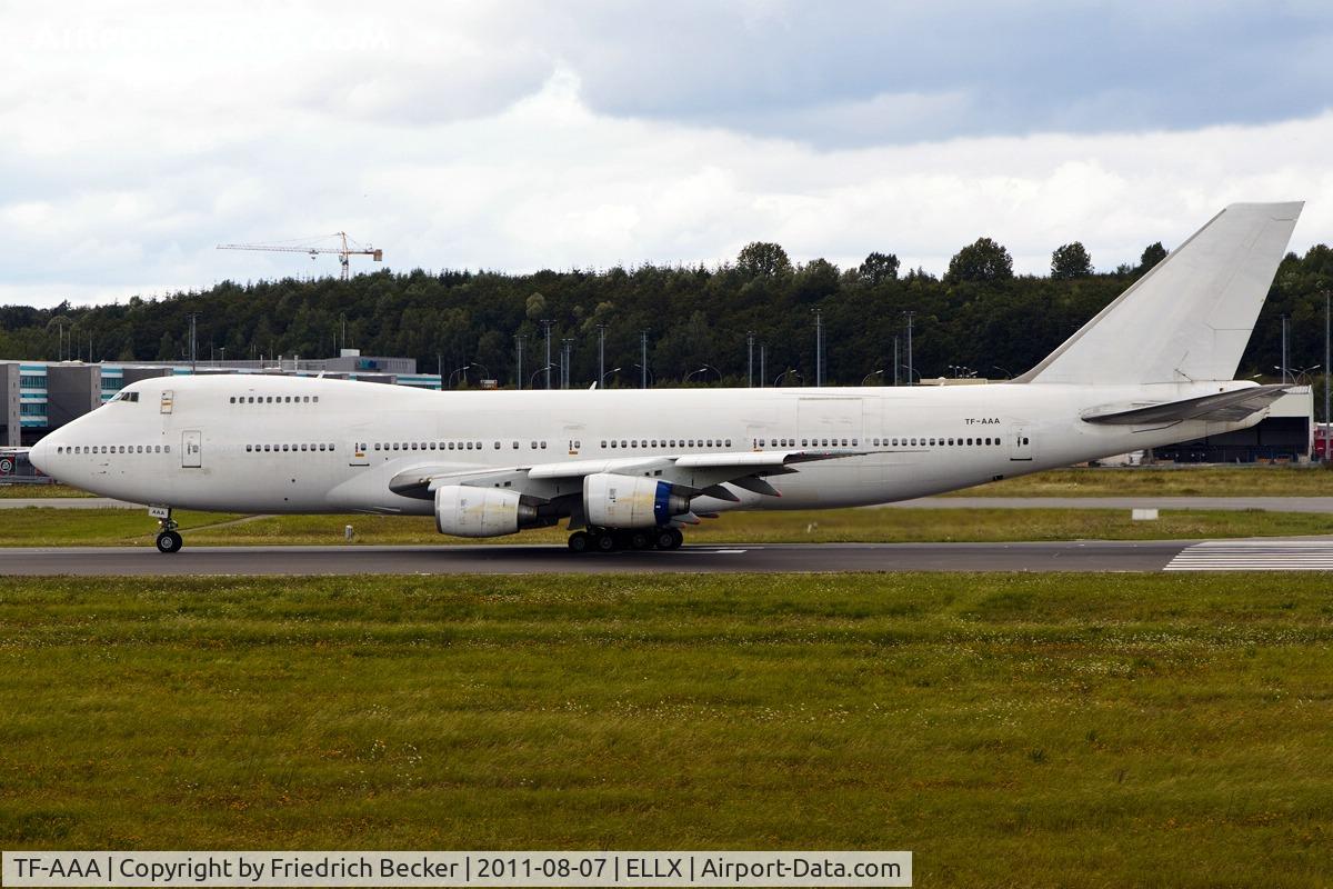 TF-AAA, 1981 Boeing 747-236B/SF C/N 22442, departure via RW24