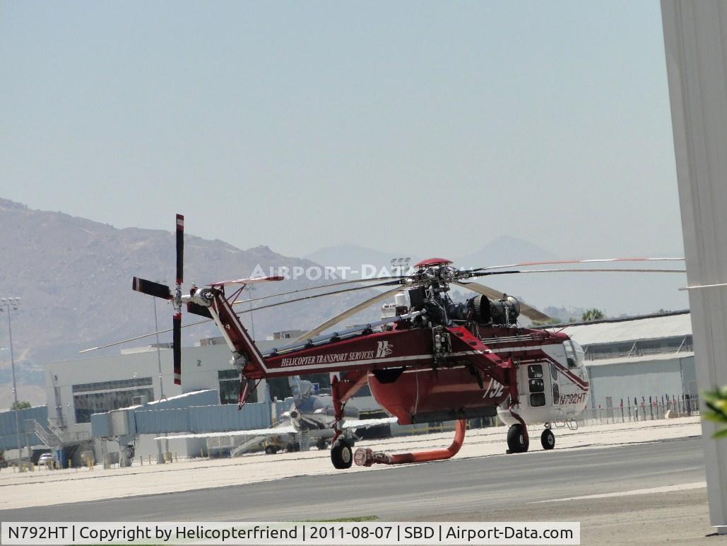 N792HT, 1968 Sikorsky CH-54A Tarhe C/N 64.049, Parked on stand by and ready to go when called upon at US Forestry parking area