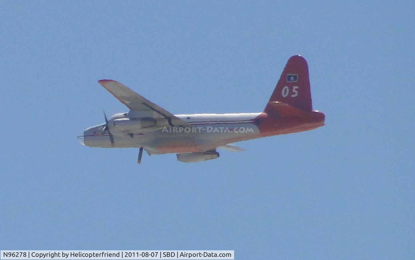 N96278, Lockheed P2V-5F Neptune C/N 426-5340, Flying eastbound over runway 6 heading towards the mountains