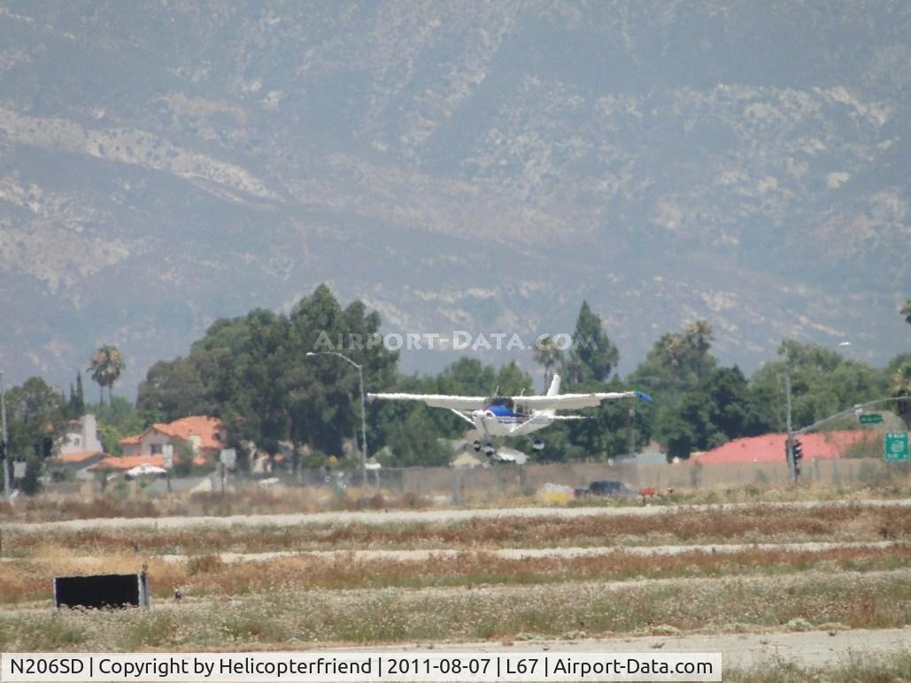 N206SD, 1964 Cessna P206 Super Skylane C/N P206-0053, On final to runway 24