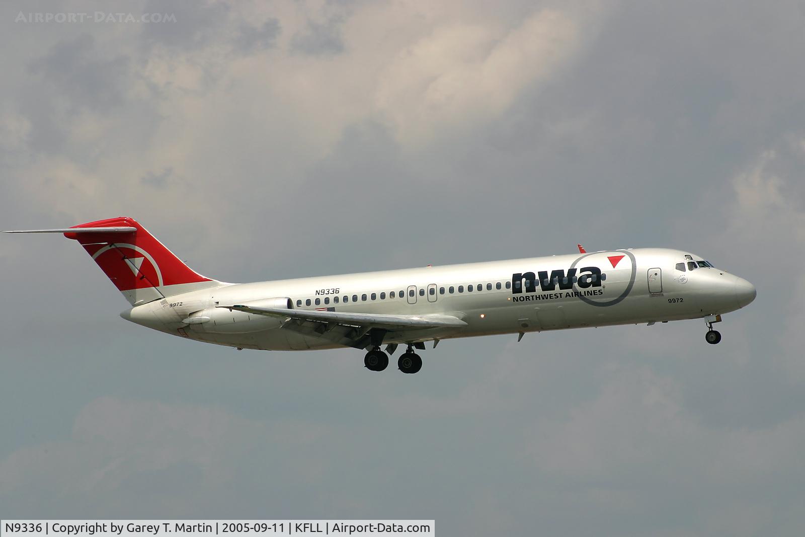 N9336, 1968 Douglas DC-9-31 C/N 47338, Landing at FLL