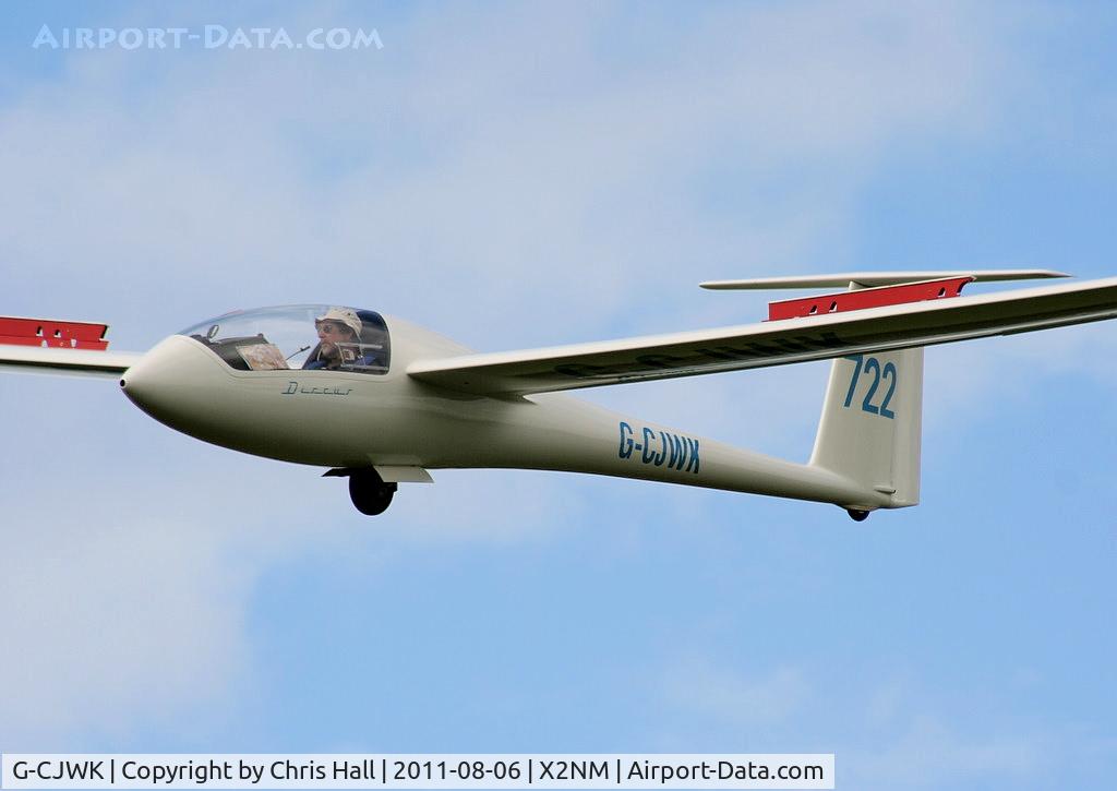 G-CJWK, 1989 Schempp-Hirth Discus bT C/N 122, at the Bristol Gliding Club, Nympsfield