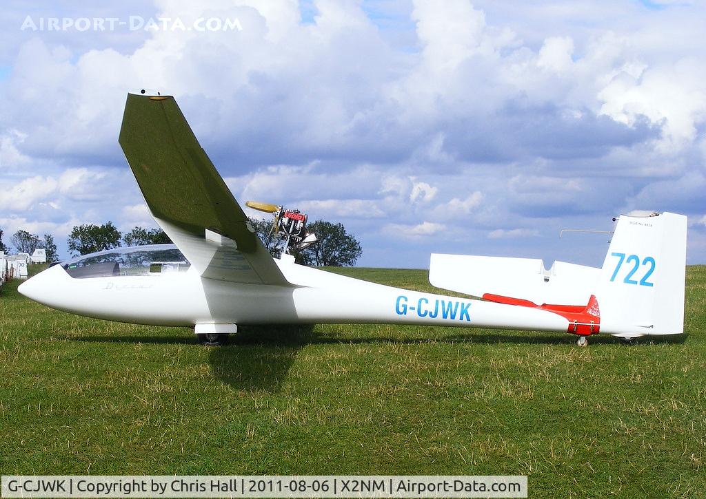 G-CJWK, 1989 Schempp-Hirth Discus bT C/N 122, at the Bristol Gliding Club, Nympsfield