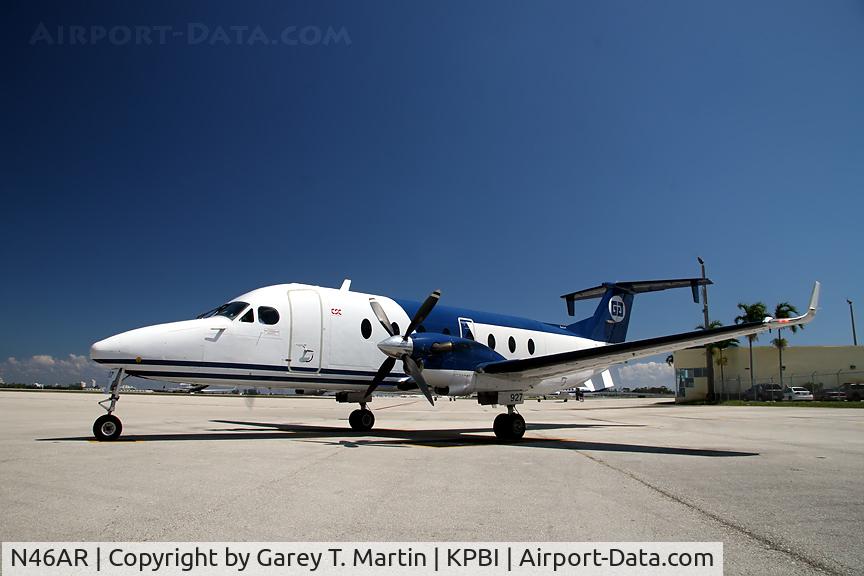 N46AR, 1992 Beech 1900D C/N UE-27, AUTEC hangar.