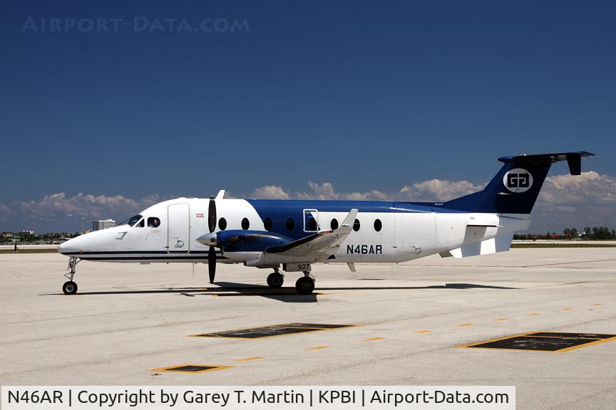 N46AR, 1992 Beech 1900D C/N UE-27, AUTEC hangar.