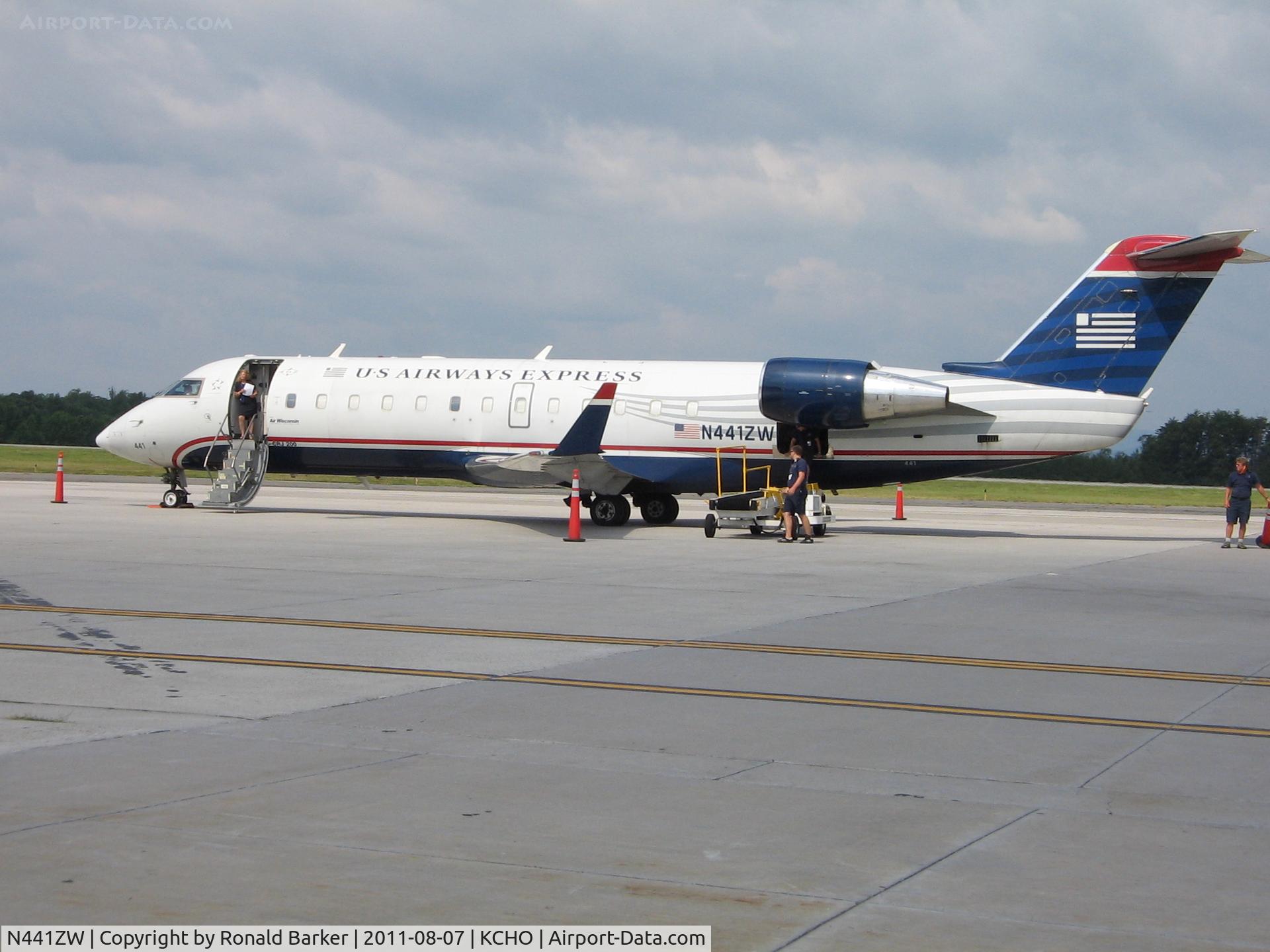 N441ZW, 2003 Bombardier CRJ-200LR (CL-600-2B19) C/N 7777, CHO, VA