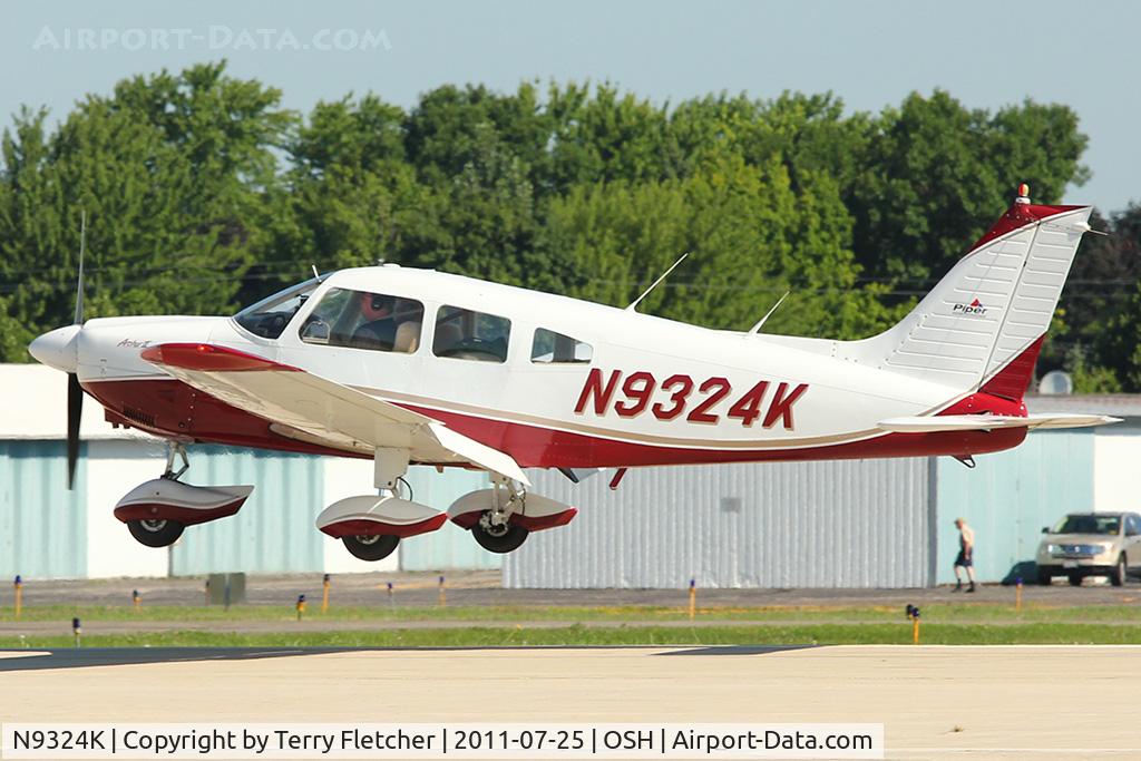 N9324K, 1976 Piper PA-28-181 C/N 28-7690243, 1976 Piper PA-28-181, c/n: 28-7690243 arriving at 2011 Oshkosh