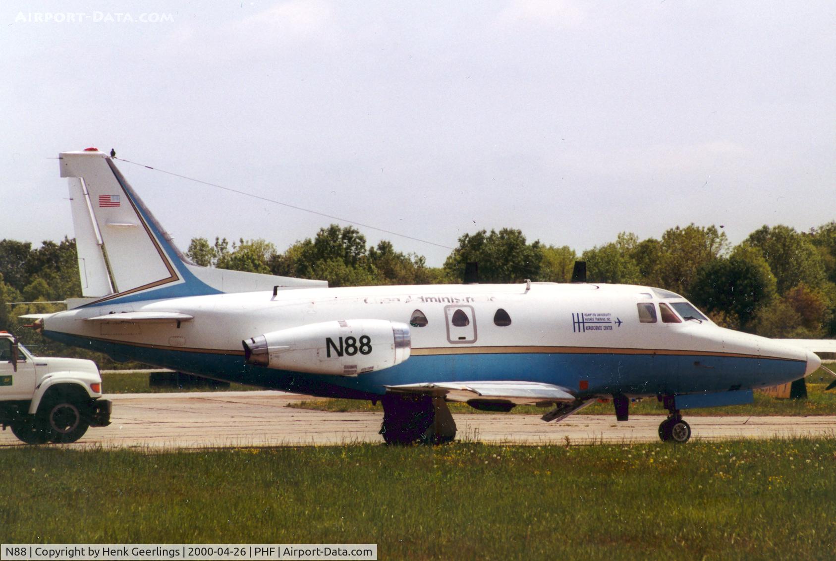 N88, North American NA-265-40 Sabreliner C/N 28-288, Hamton University Aviation Programme