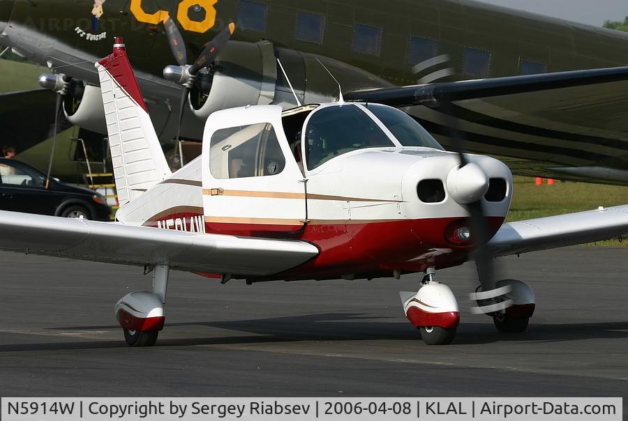 N5914W, 1966 Piper PA-28-150 Cherokee C/N 28-3124, Sun-n-fun 2006