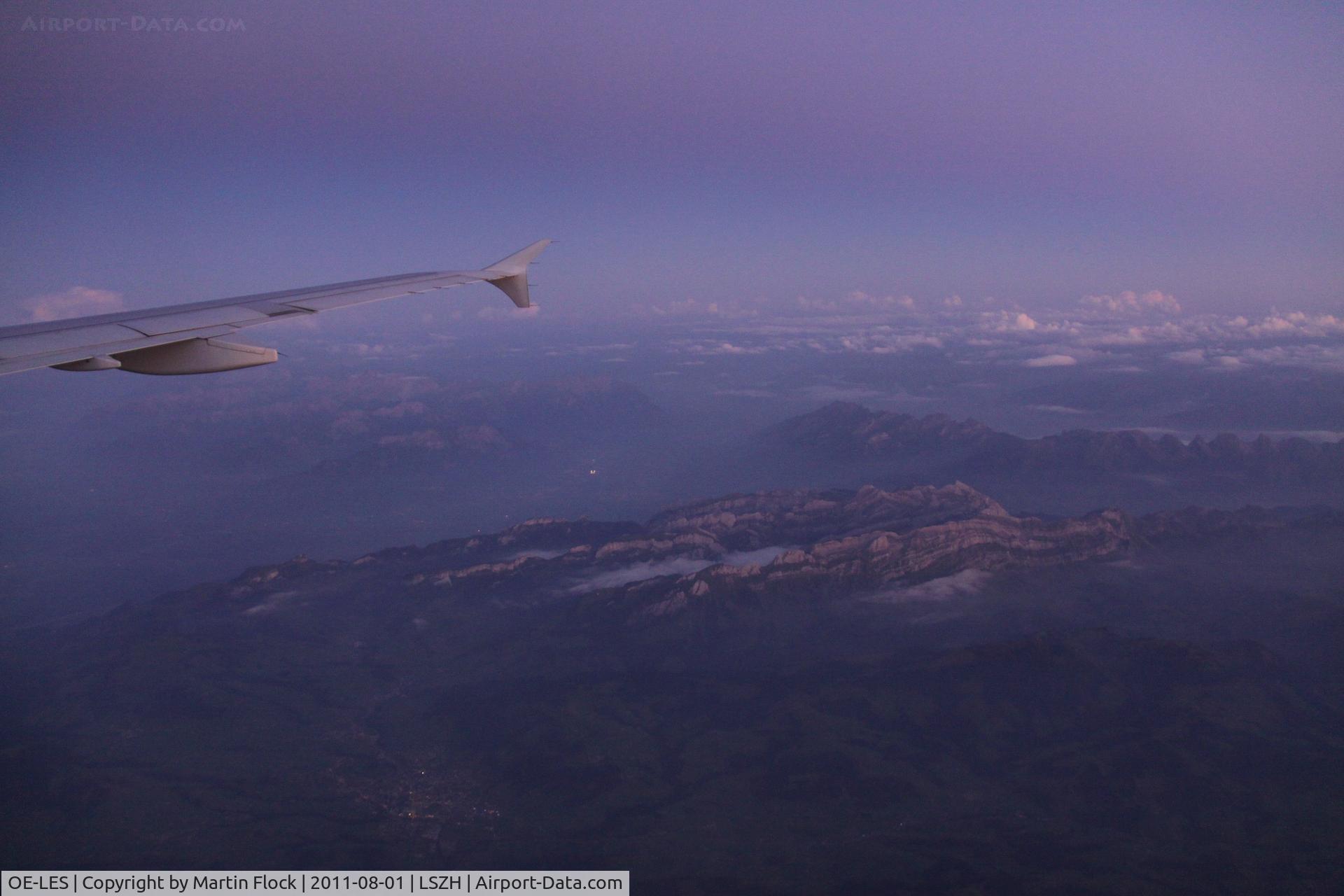 OE-LES, 2008 Airbus A321-211 C/N 3504, .....