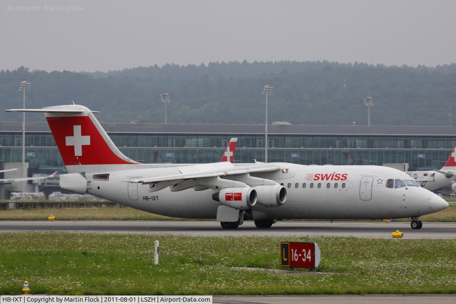HB-IXT, 1995 British Aerospace Avro 146-RJ100 C/N E3259, .....
