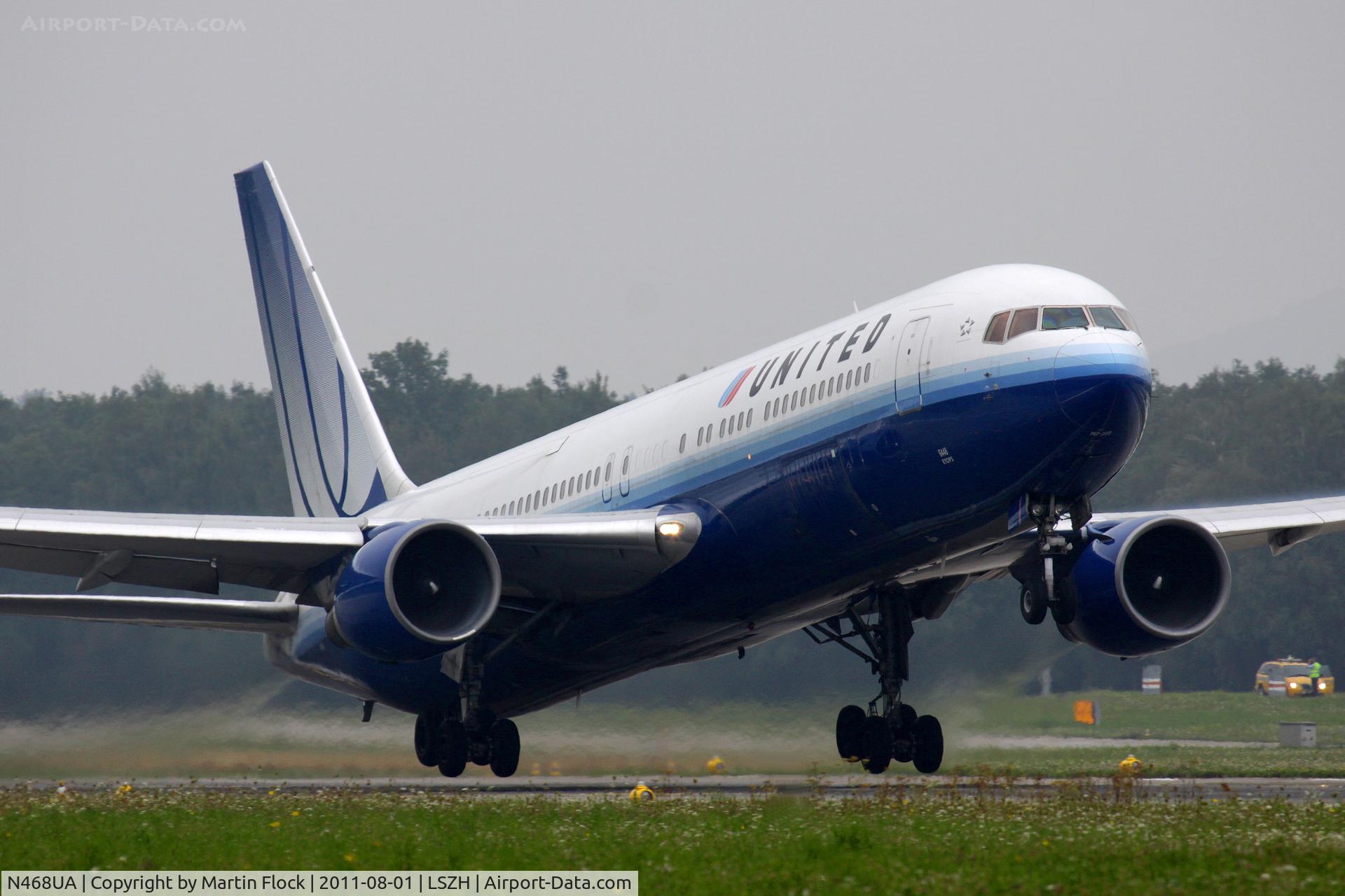 N468UA, 2000 Airbus A320-232 C/N 1363, .....