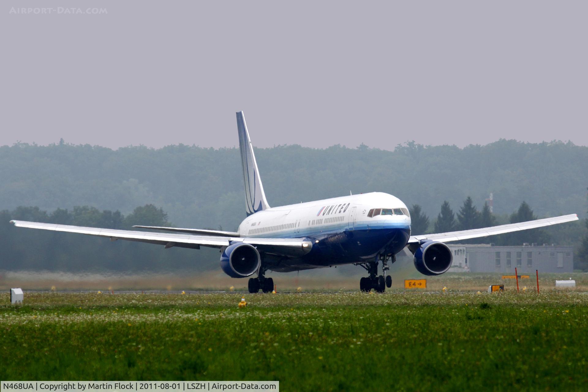 N468UA, 2000 Airbus A320-232 C/N 1363, .....