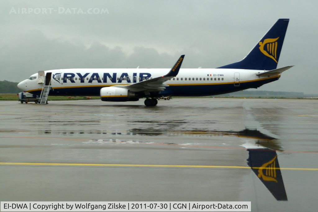 EI-DWA, 2007 Boeing 737-8AS C/N 33617, visitor