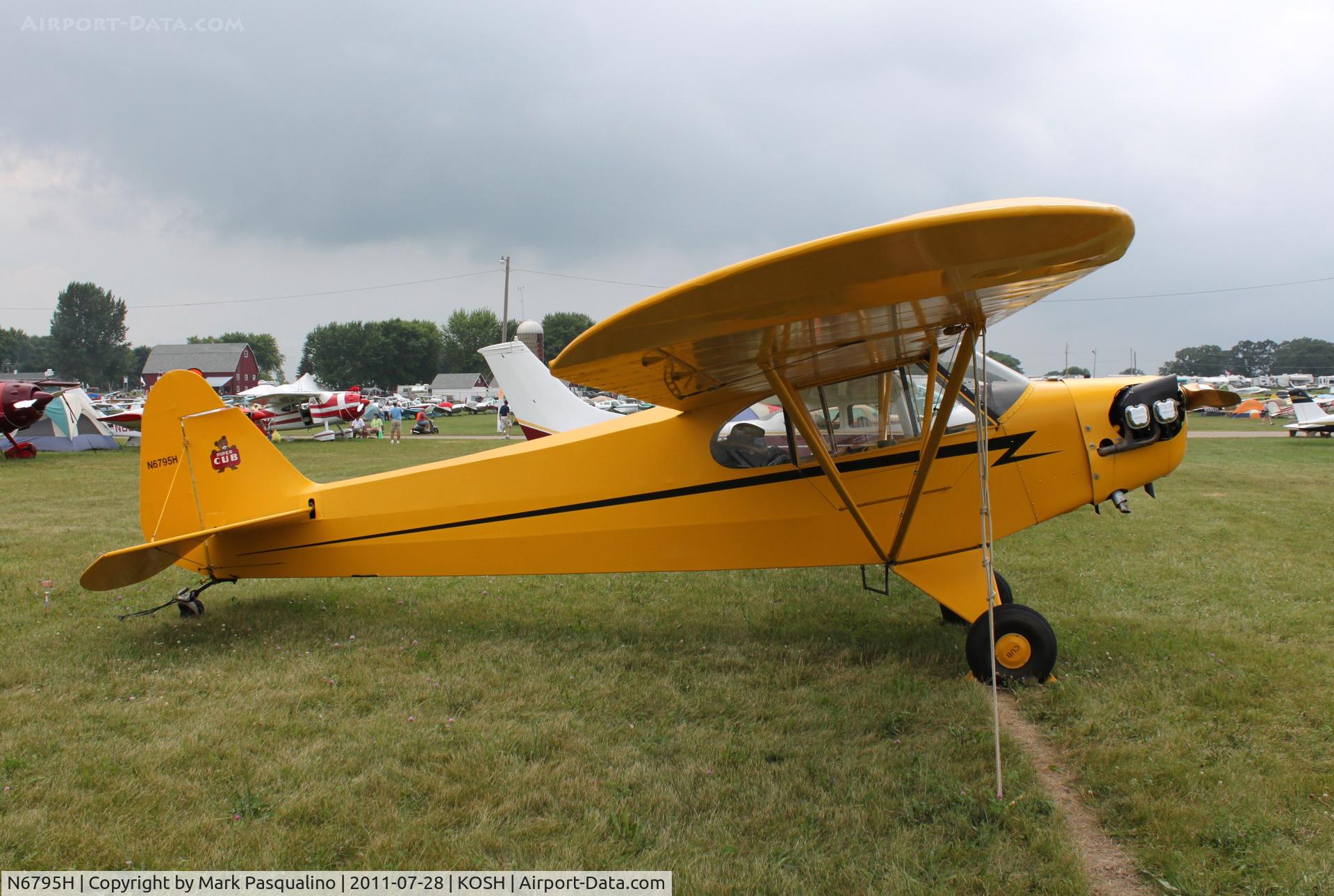 N6795H, 1946 Piper J3C-65 Cub C/N 20012, Piper J3C-65