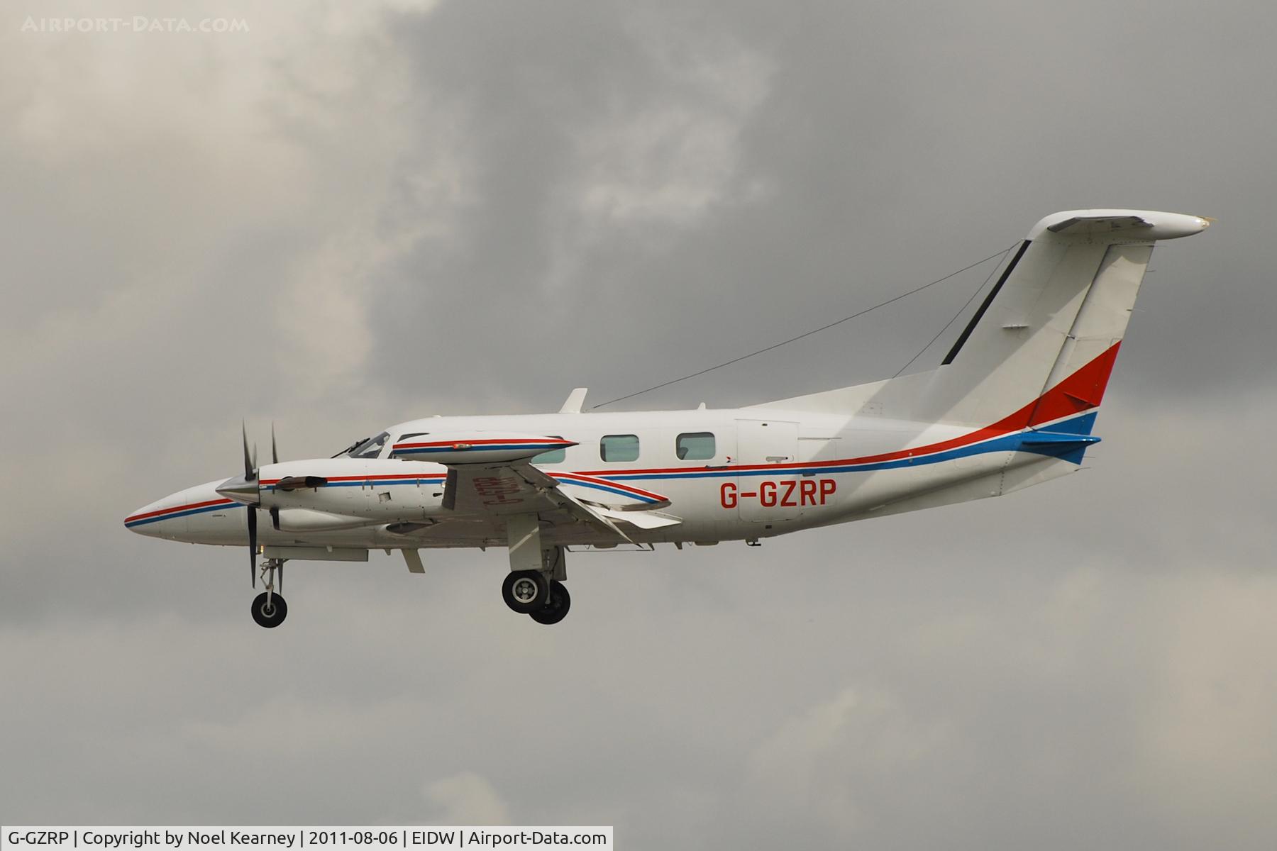 G-GZRP, 1984 Piper PA-42-720 Cheyenne IIIA C/N 42-5501011, Landing Rwy28 at EIDW.
