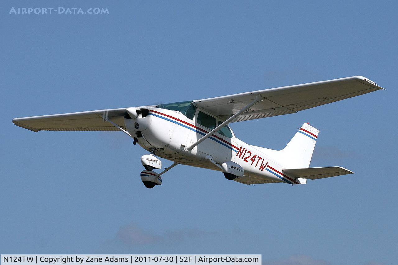 N124TW, 1975 Cessna 172M C/N 17265696, Northwest Regional Airport (Aero Valley) Fort Worth, TX