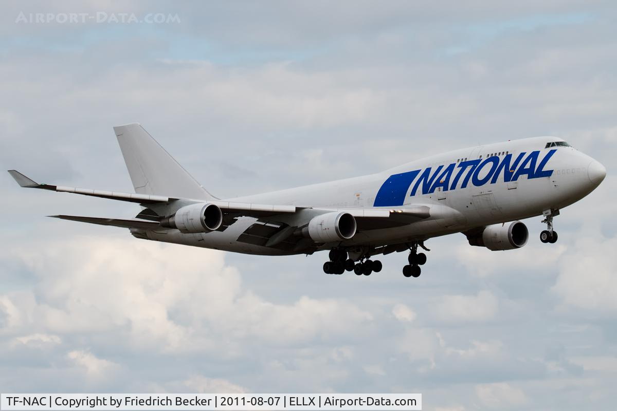 TF-NAC, Boeing 747-428 (M) C/N 25238, on final RW24