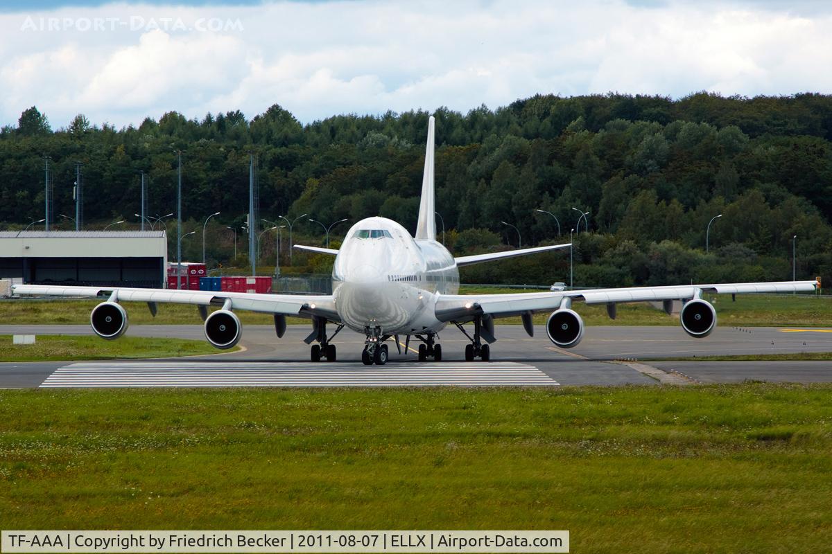 TF-AAA, 1981 Boeing 747-236B/SF C/N 22442, line up for departure