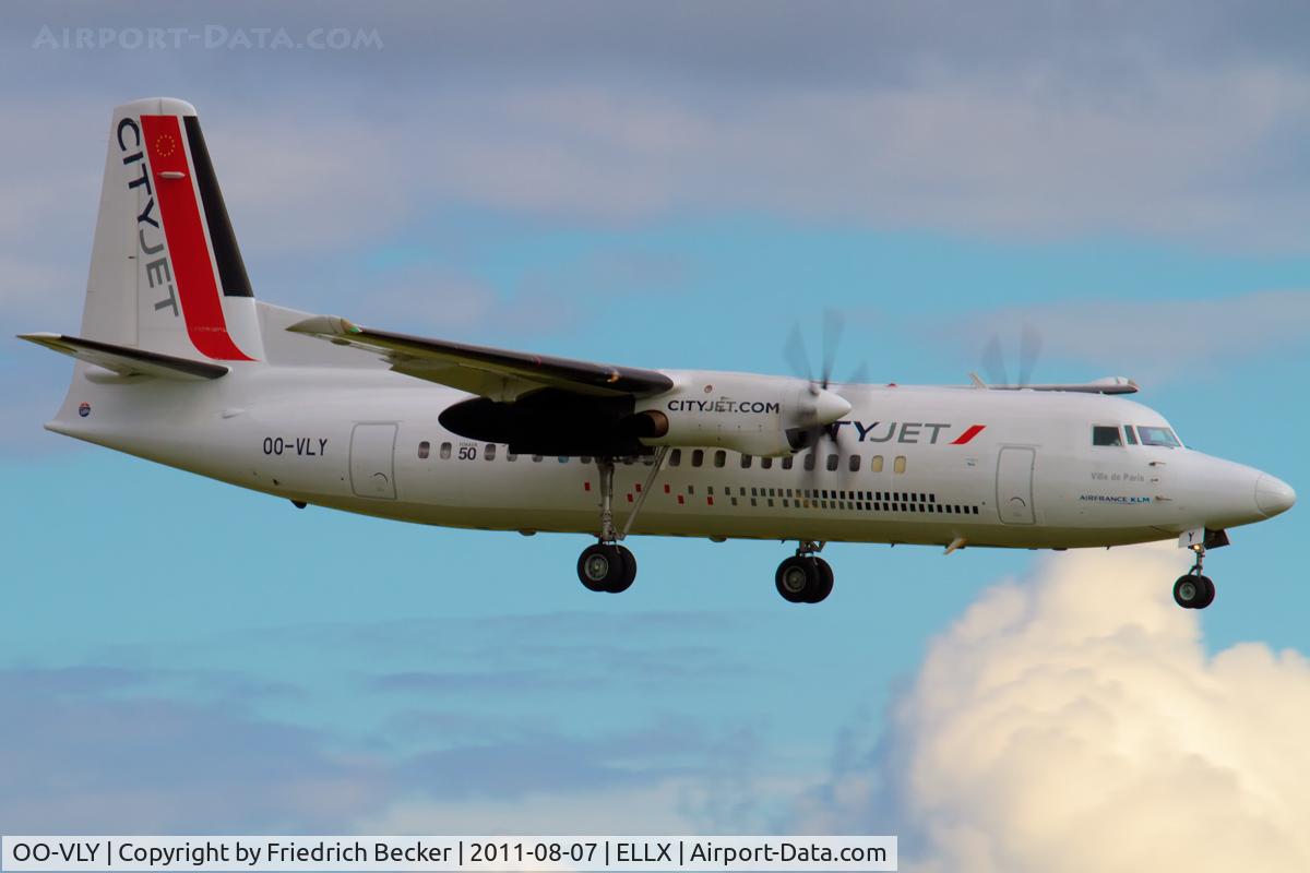 OO-VLY, 1990 Fokker 50 C/N 20181, on final RW24